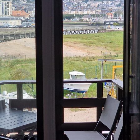 Le Cocooning-Studio Deauville Marina Avec Terrasse Vue Mer Et Plage المظهر الخارجي الصورة